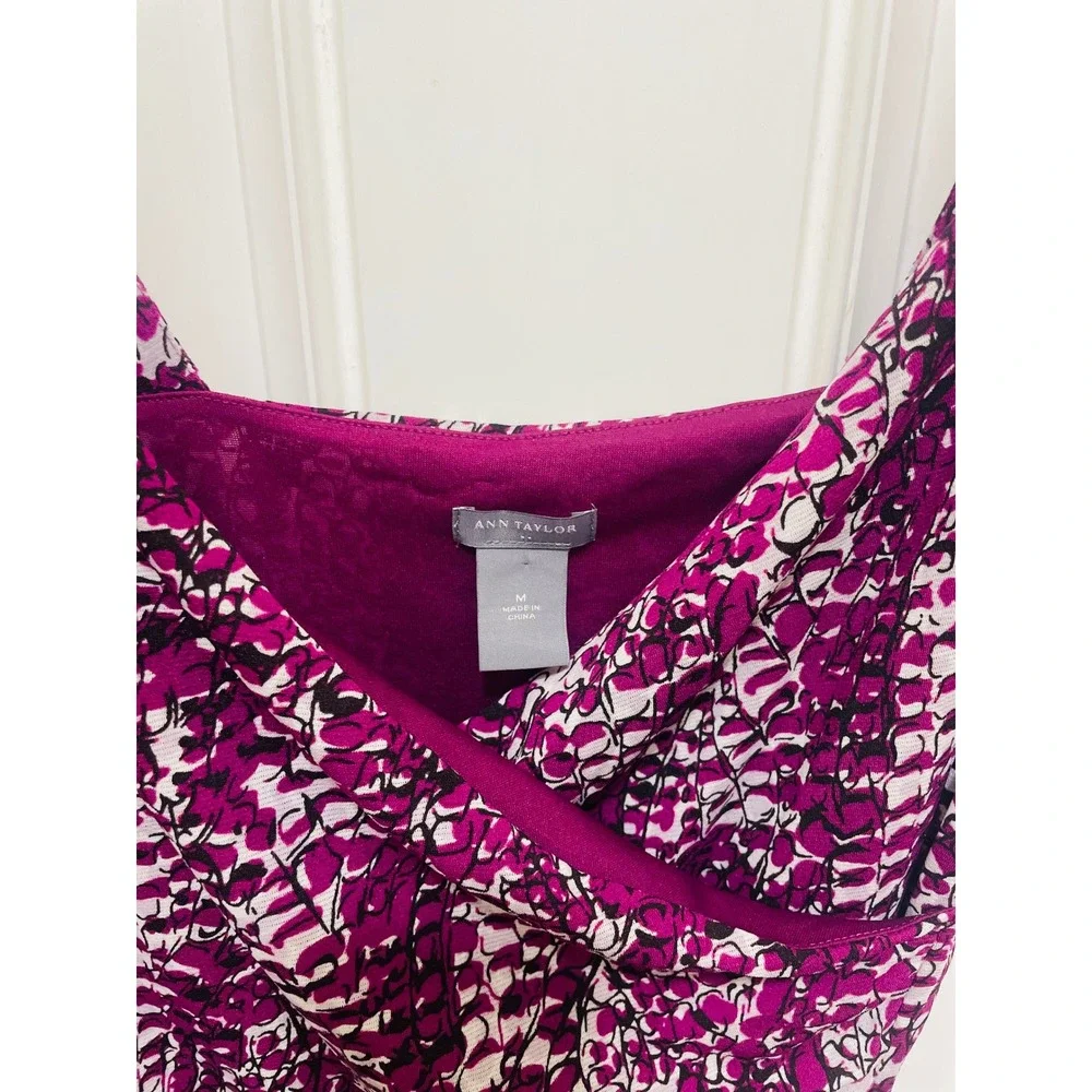 Ann Taylor Sleeveless Blouse Purple Print Cross Front Top Size M - Picture 2 of 3